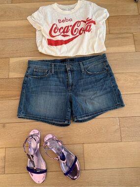 Joe’s Jeans Jean Shorts Size 30. Dark wash, Relaxed Boyfriend Fit